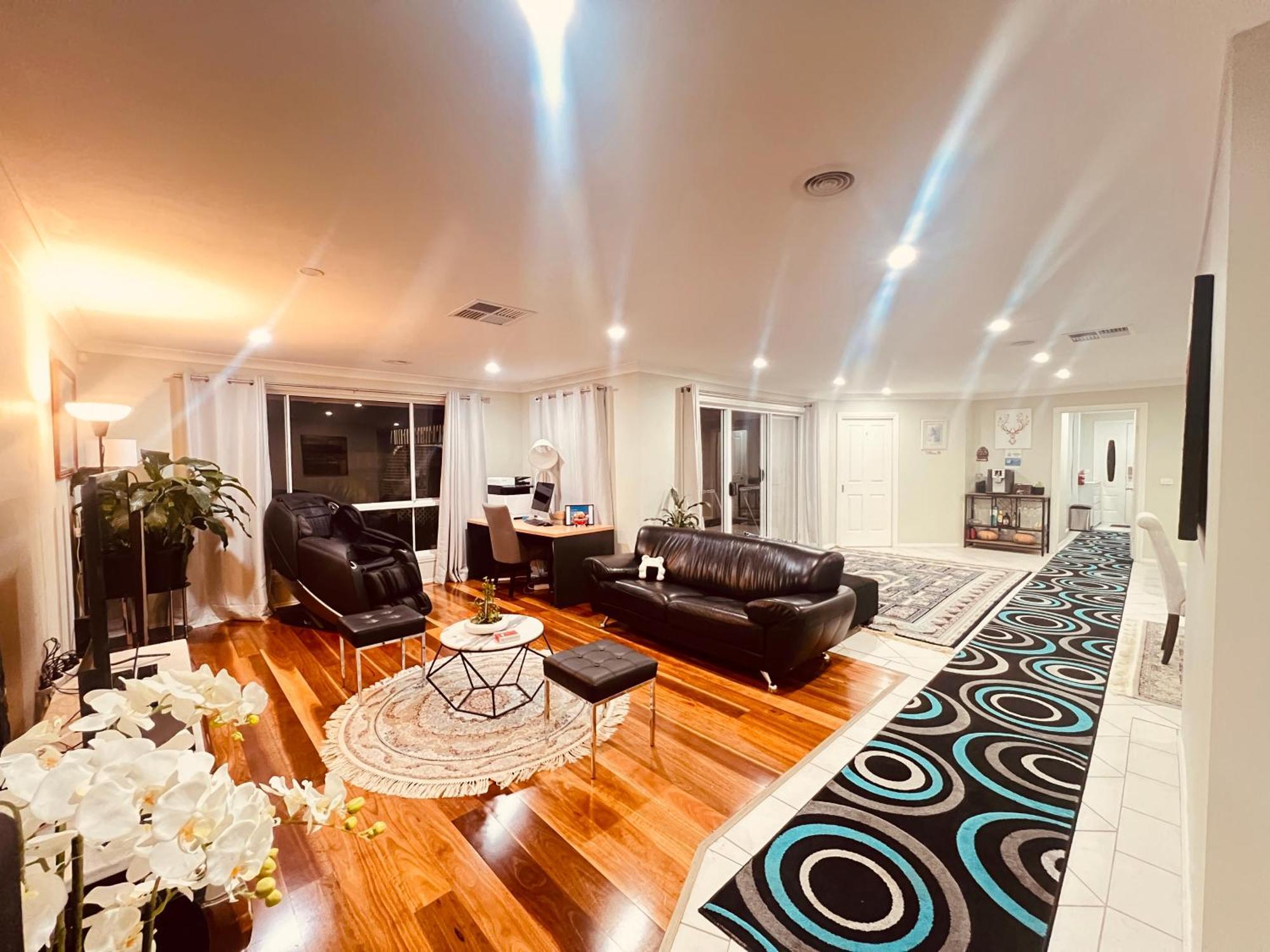 Spacious 6 Bedroom Holiday Home 15 Min Away From Melbourne Airport Sydenham Exterior photo