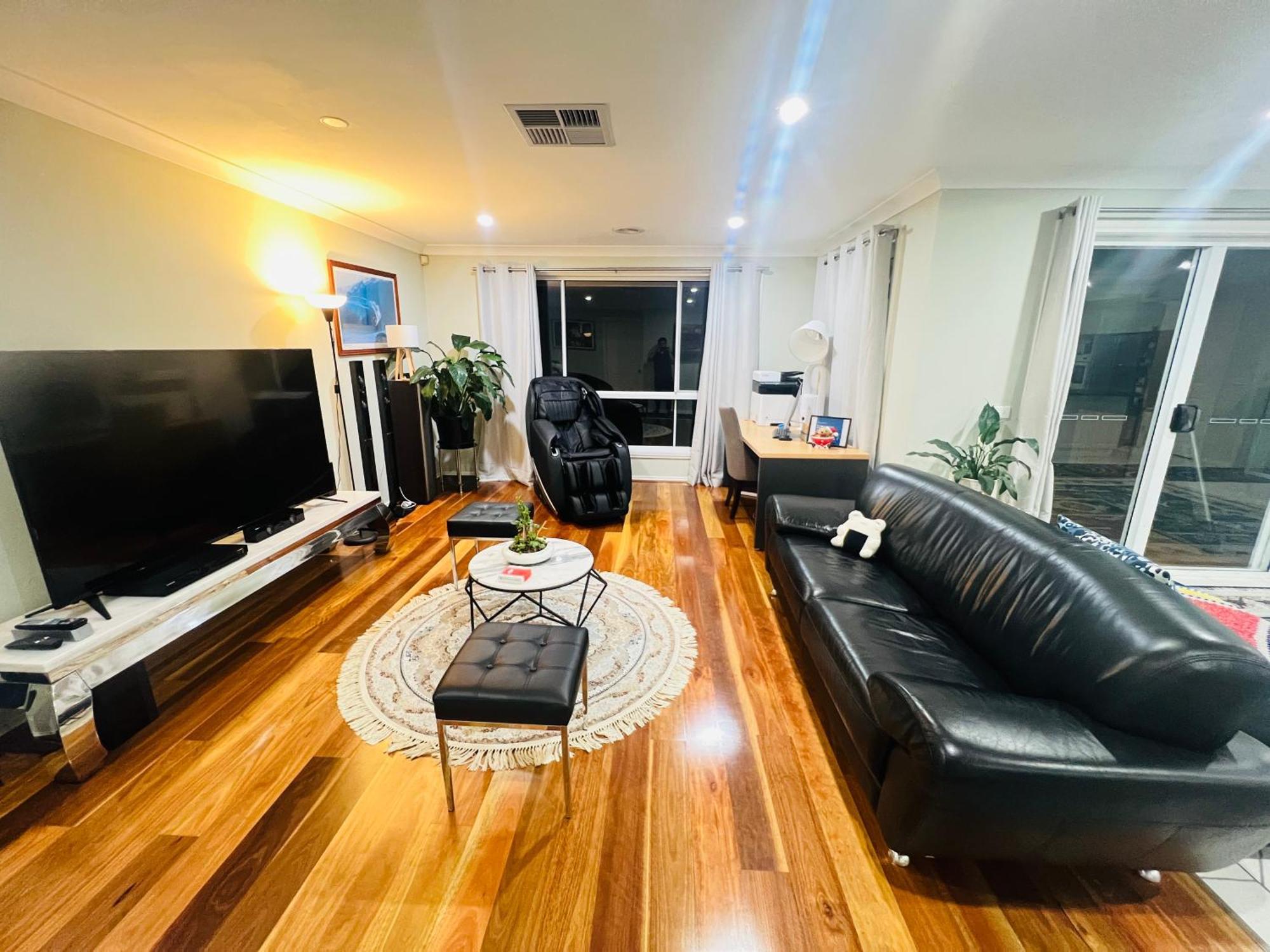 Spacious 6 Bedroom Holiday Home 15 Min Away From Melbourne Airport Sydenham Exterior photo