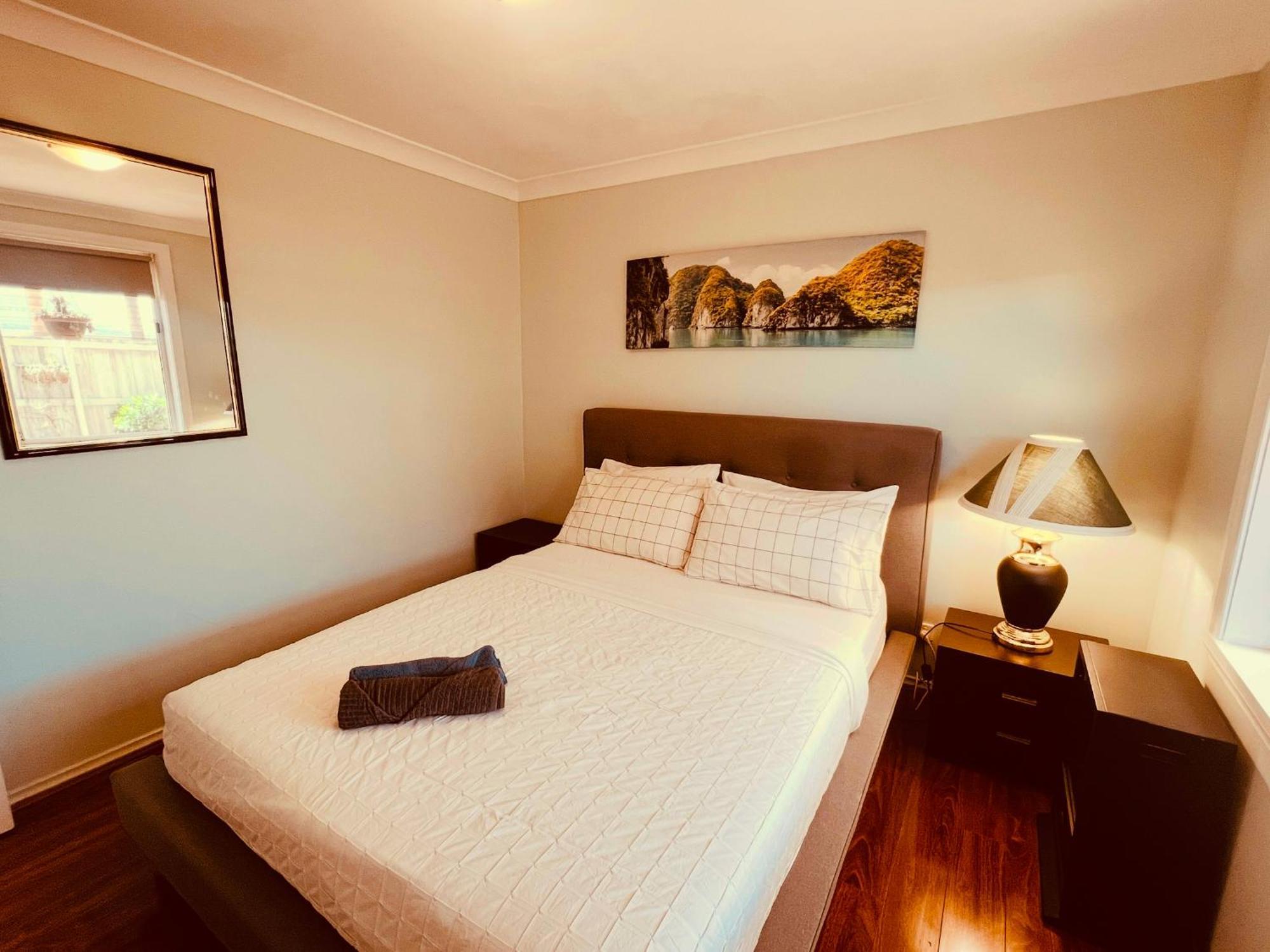 Spacious 6 Bedroom Holiday Home 15 Min Away From Melbourne Airport Sydenham Exterior photo
